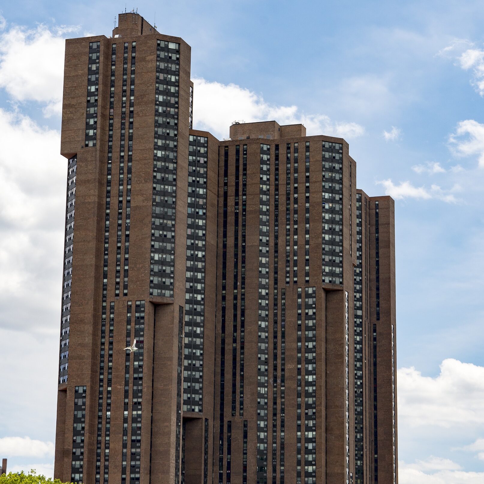 building-1507187_1920